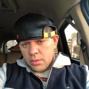 Meet your Posher, Luis